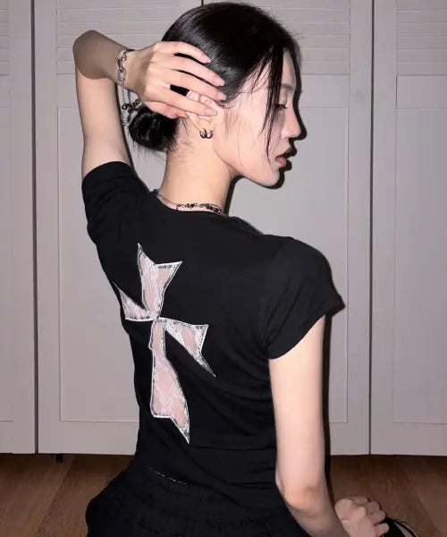 [GRAVER] [WOMAN] LACE BACK CROSS Short Sleeve T-Shirt _BLACK / [WOMAN]LACE BACK CROSS 반팔티_BLACK