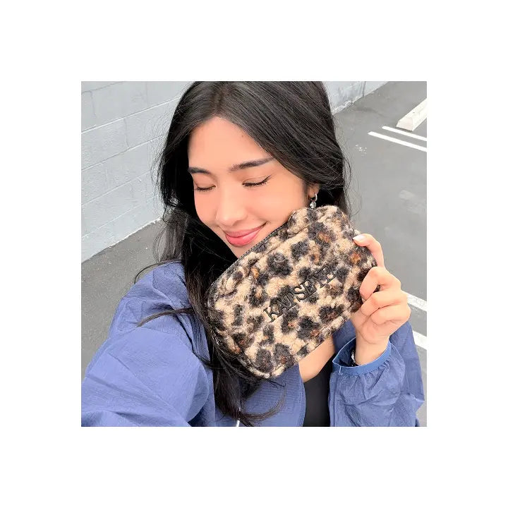 [KATSEYE] KATSEYE Fuzzy Ear Pouch