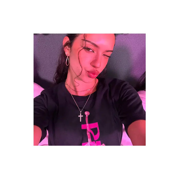 [KATSEYE] PINKY UP T-Shirt (Black)
