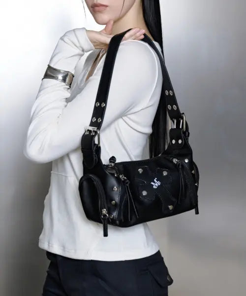 [MUCENT] BAEL CROSS LEATHER PATCH MINI SHOULDER BAG / 바엘 크로스 레더 패치 미니 숄더백