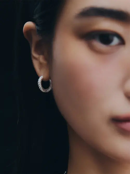 [ENUFF] (silver 925) Spark cutting earring