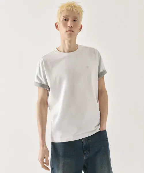 [KIIMUIR] Color-Block Roll-Up Crop Short-Sleeve T-Shirt_White / [크롭] 배색 롤업 크롭 반팔 티셔츠_화이트