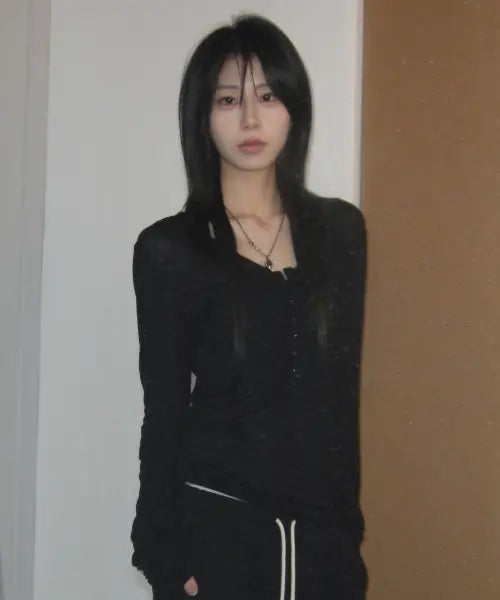[SUADE] SHEER SLIM HENLEY NECK [BLACK]