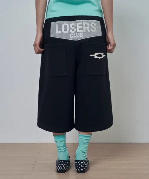 [LOSERS CLUB] LC LOGO APPLIQUE BERMUDA PANTS BLACK / LC 로고 아플리케 버뮤다 스웻팬츠 블랙