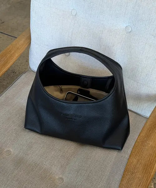 [SOMEWHEREBUTTER] Try Bag - Black
