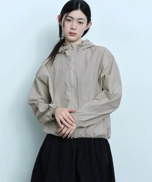 [MUSINSA STANDARD WOMAN] Women's Grid Check Windbreaker [Light Beige] / 우먼즈 그리드 체크 윈드브레이커 [라이트 베이지]