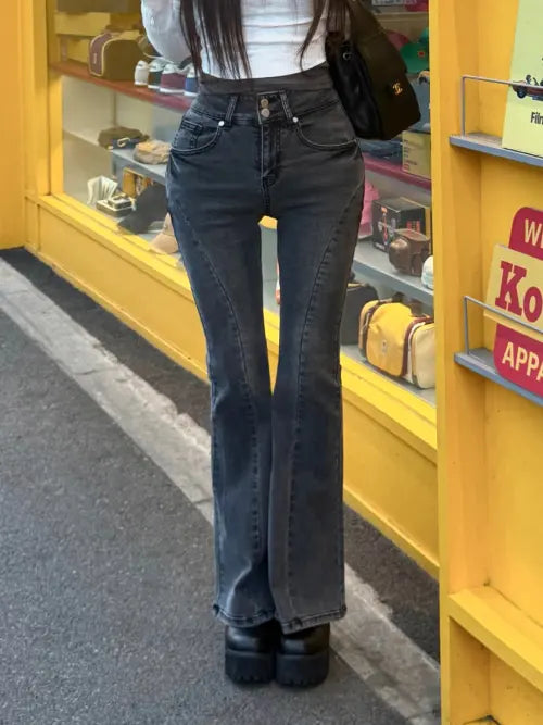 [KINDAME] Hip volume-up high-waisted black denim two-button cut-out bootcut / 골반볼륨업 하이웨스트 흑청 투버튼 절개 부츠컷