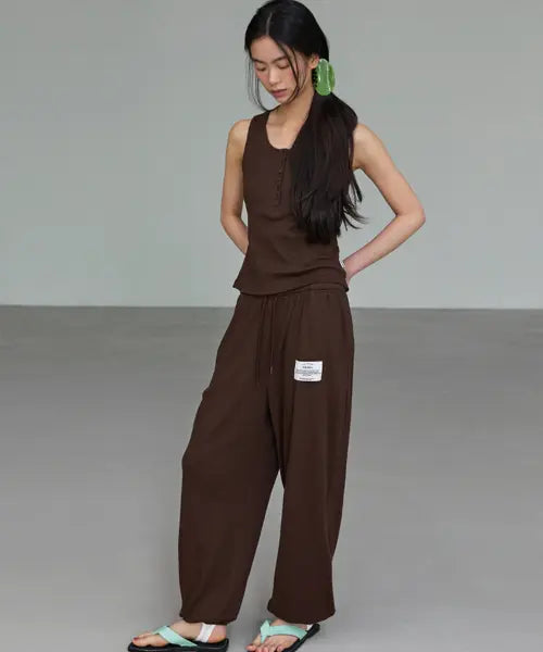 [MICHIKO LONDON KOSHINO] Easy Sleevless \u0026 Pants Set Brown / 이지 슬리브리스 \u0026 팬츠 세트 브라운
