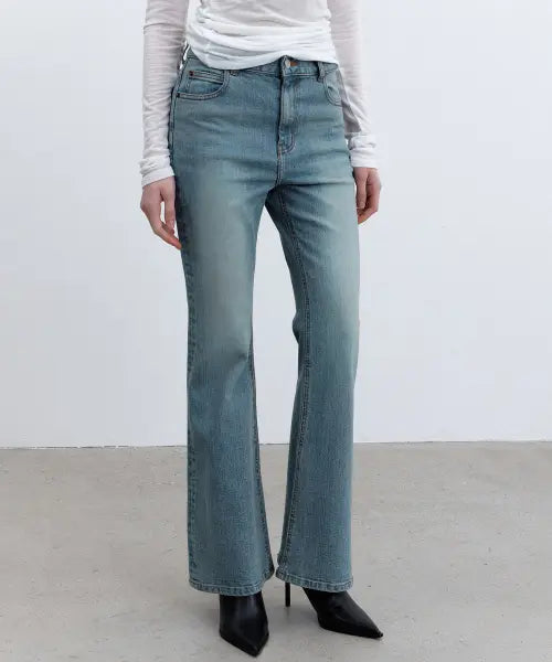 [27Y] Wide Bootcut Denim, Ash Blue - YWF1DNBC002 / 와이드 부츠컷 데님 애쉬블루 - YWF1DNBC002