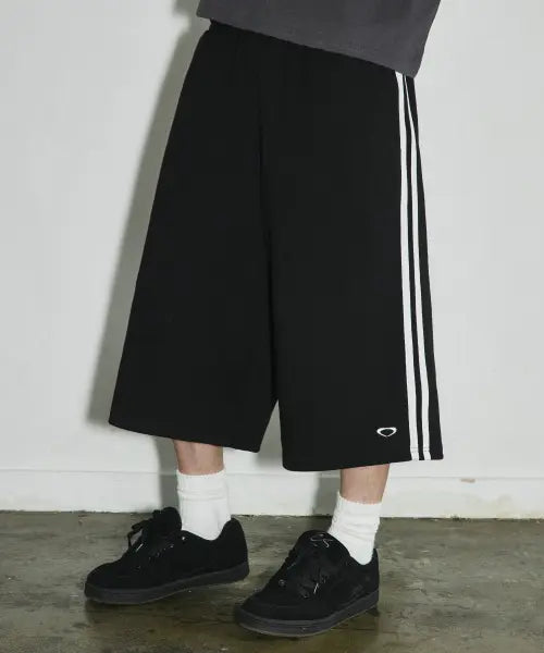 [SCALLYWAG] Long Bermuda Line Training Shorts [Black] / 롱 버뮤다 라인 트레이닝 쇼츠[블랙]