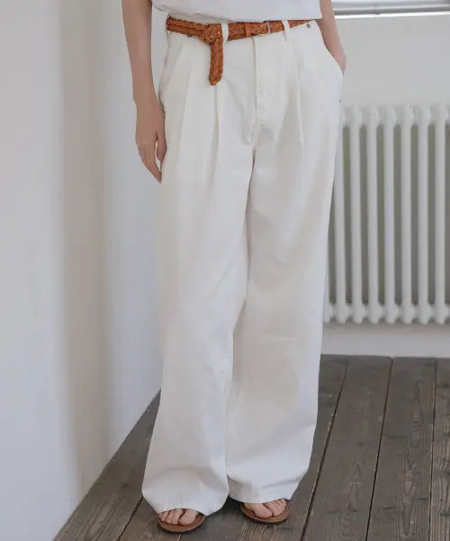 [TILL I DIE] Classic tuck detail cotton denim pants [TISU05DP01]_White