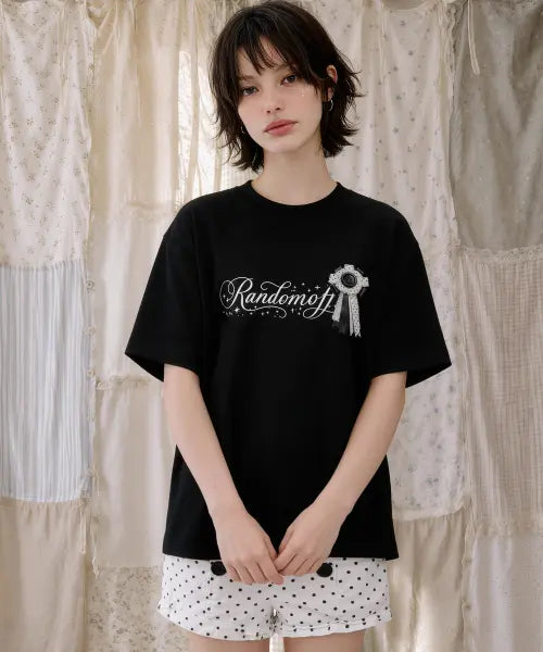 [RANDOMOFF] BLACK ROSETTE T-SHIRT (2color)