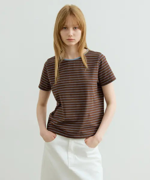 [ARTID] CONTRAST STRIPED HALF SLEEVE T-SHIRT_BROWN / 배색 스트라이프 반팔 티셔츠_BROWN