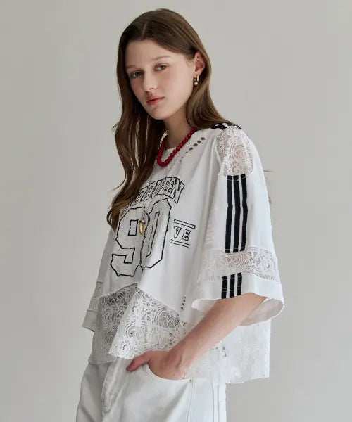 [MAXZA] Lace Trimmed Distressed Oversized Short Sleeve T-Shirt / 레이스 배색 데미지 오버핏 반팔 티셔츠