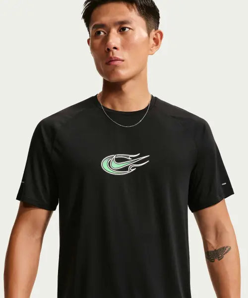 [NIKE] M NK DFADV STRIDE UNSTP SS TOP - BLACK / 스트라이드 드라이 핏 ADV 반소매 러닝 탑 M - 블랙 / IO1418-010