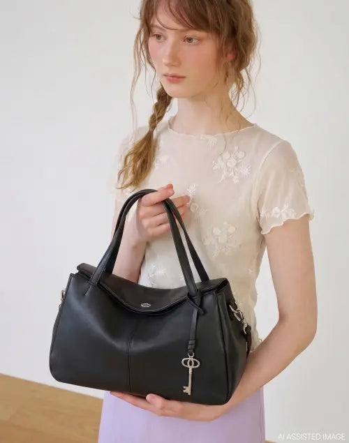 [ATHE VANESSABRUNO] [DEMAIN] Black Leather Tote Bag S / [DEMAIN] 블랙 레더 드망 토트백 S AABA6F280BK