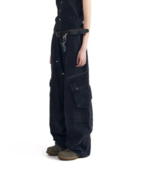 [AAKAM] Knee Incision Zippered Cargo Pants (Black)