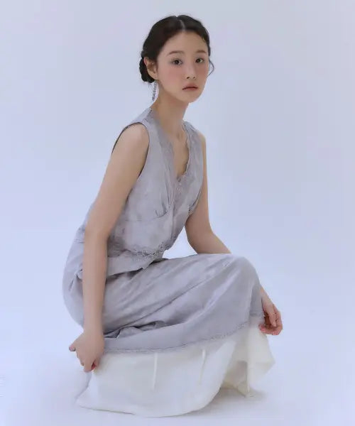 [OURO] Satin Lace Layered Slip Dress [Pale Gray] / SATIN LACE LAYERED SLIP DRESS [ PALE GRAY ]