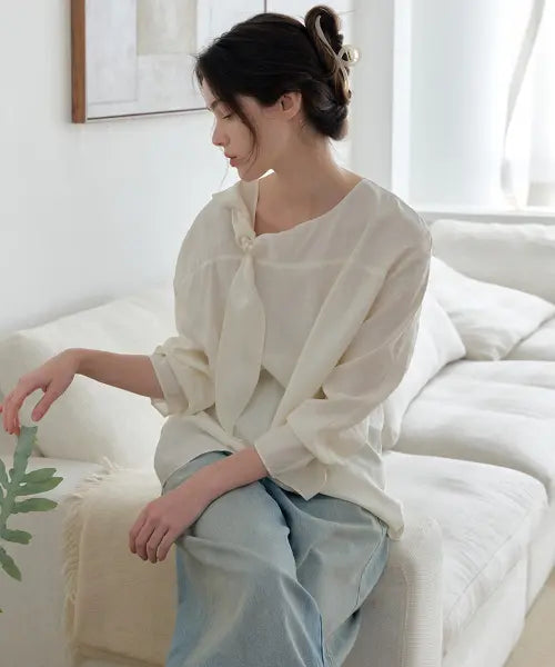 [MERGE\u0026MINGLE] Soft Knot Tie Blouse (Ivory)