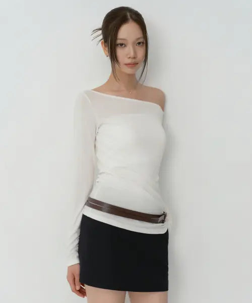 [MUSINSA STANDARD WOMAN] Women's Wool Tencel Off-Shoulder Long Sleeve T-shirt [Ivory] / 우먼즈 울 텐셀 오프숄더 긴소매 티셔츠 [아이보리]