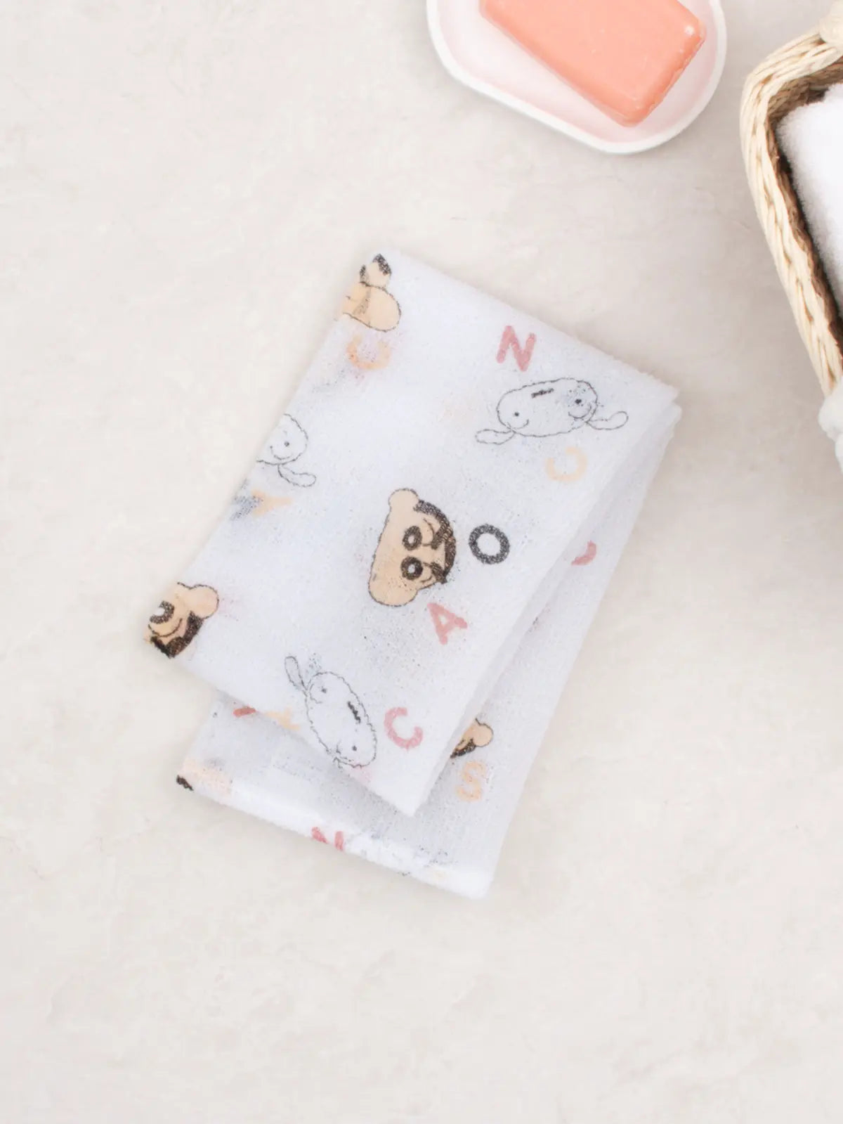 [DAISO] Crayon Shin-chan Hard Shower Towel 29 x 95 cm / 짱구 하드 샤워 타월 29 X 95 cm