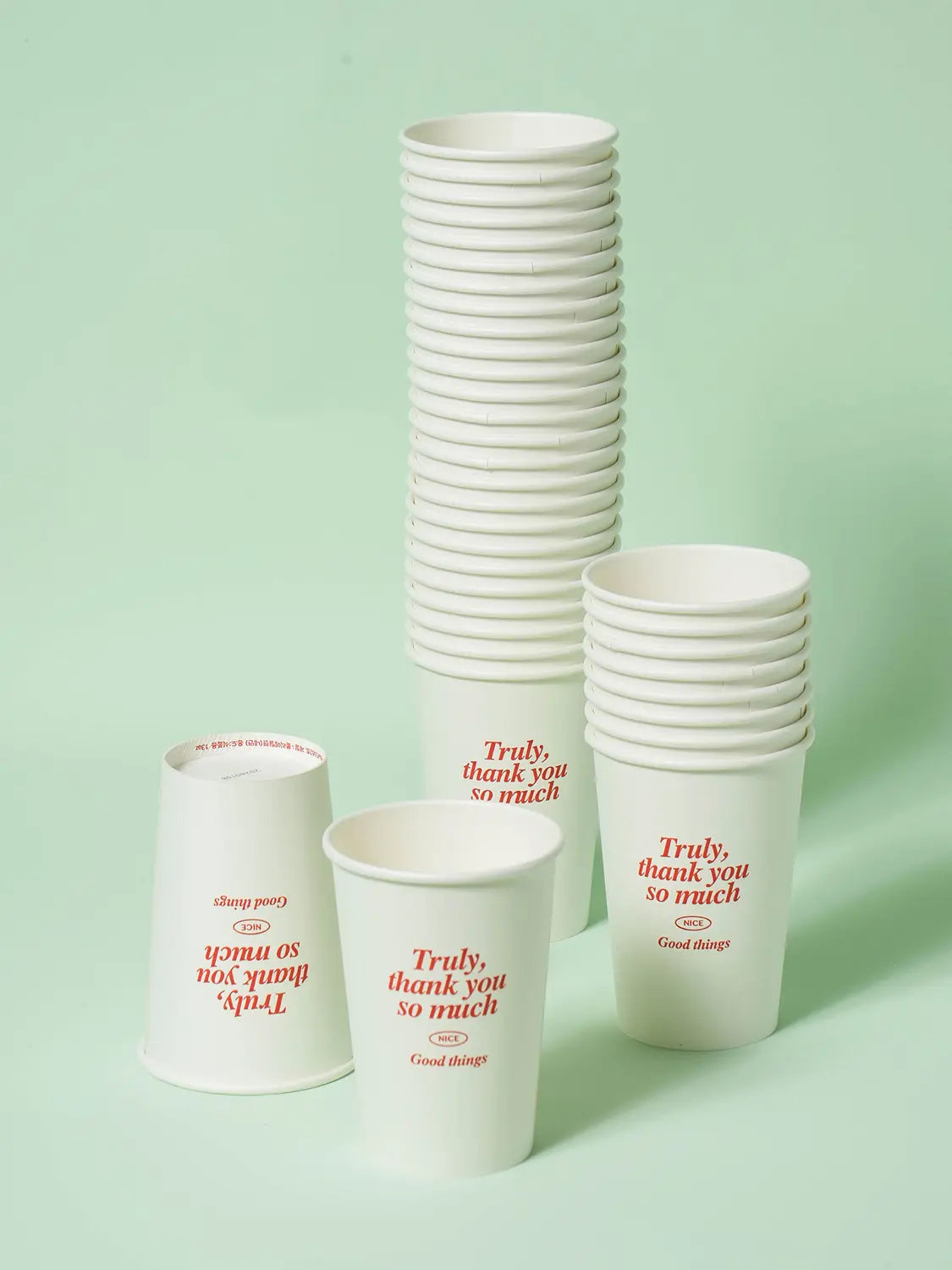 [DAISO] Spring Picnic Design Paper Cups, 380ml, Pack of 35 / 봄피크닉 디자인 테이크아웃 종이컵 380 ml 35개입