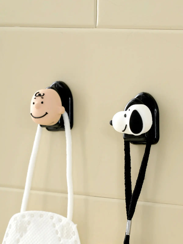 [DAISO] Peanuts Car Mountable Hooks (2-Pack) / 피너츠 차량용 부착식 후크 2개입
