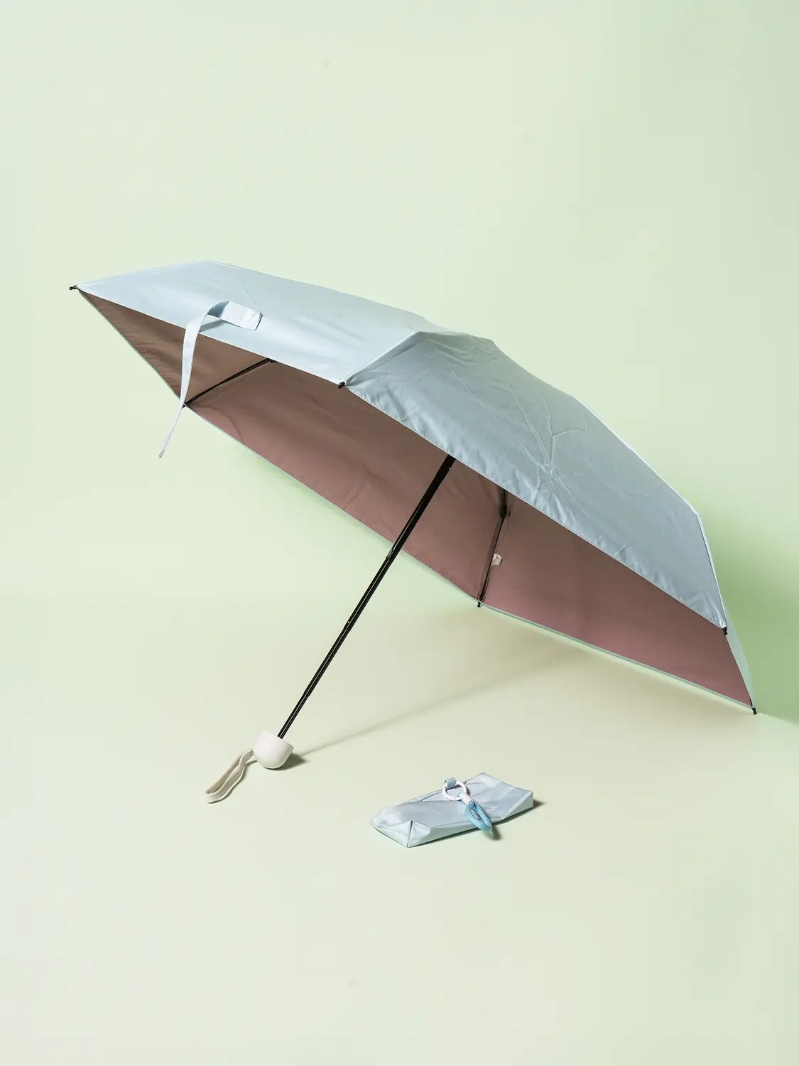 [DAISO] Color Blocked Sun Umbrella with Strap (UV 99% Protection) - 50 cm / [UV 최대 99% 차단] 스트랩 포함 컬러 암막 5단 우양산 6K 50 cm 블루