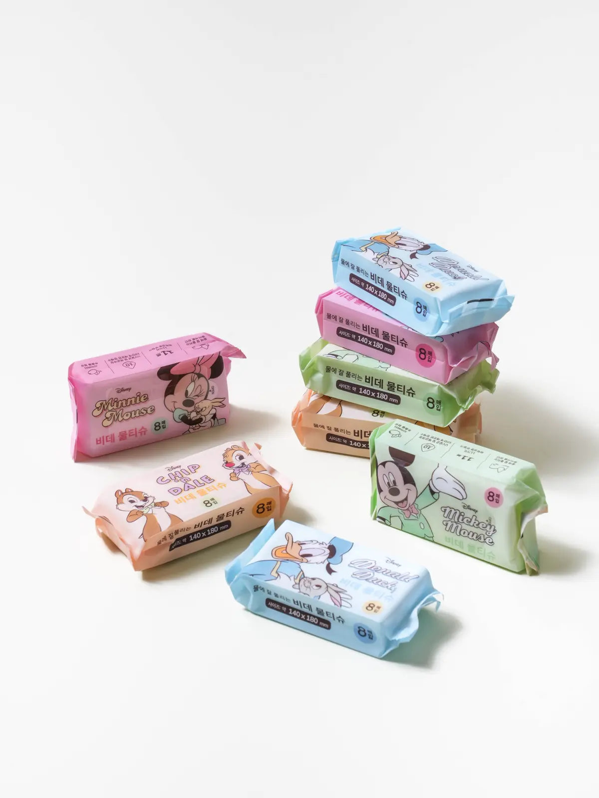 [DAISO] Disney Mickey & Friends Portable Bidet Tissue 8 Wipes x 8 Packs / 디즈니 미키앤프렌즈 휴대용 포켓 비데 티슈 8매 X 8매입