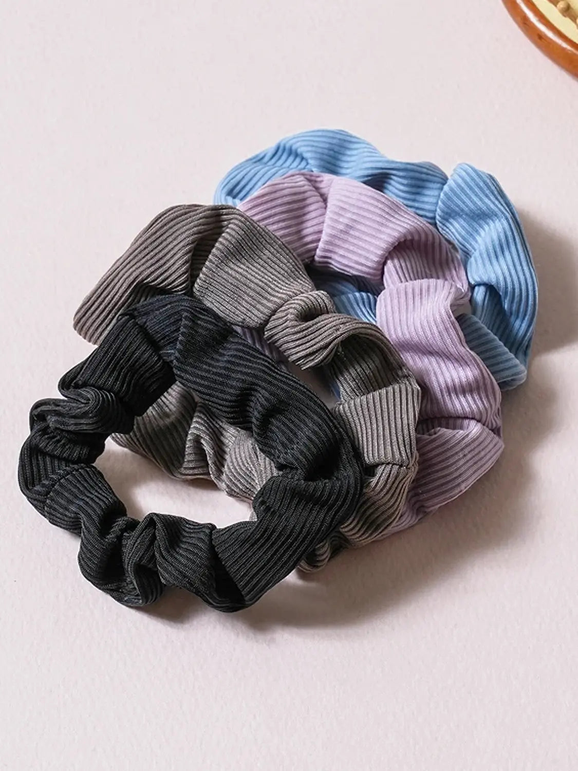 [DAISO] Set of 4 Solid Color Mini Scrunchies / 단색 미니 곱창 머리끈 4개입