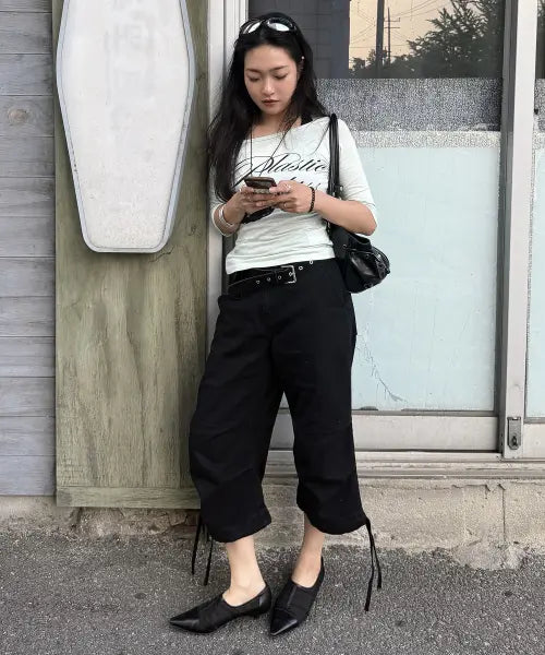[PEPLEE] Tuck Strap Capri Pants (Black)