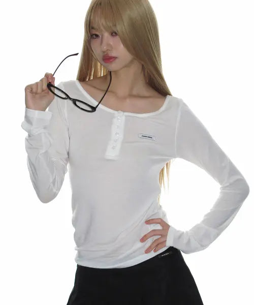 [CRANK] Basic Henley Neck Top_White / 베이직 헨리넥 탑_화이트