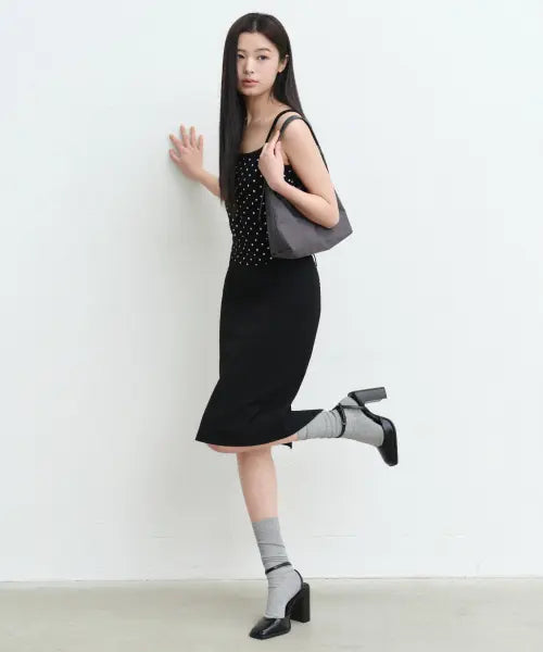 [MUSINSA STANDARD WOMAN] Women's Low Waist Knee Length Skirt [Black] / 우먼즈 로 웨이스트 니 렝스 스커트 [블랙]
