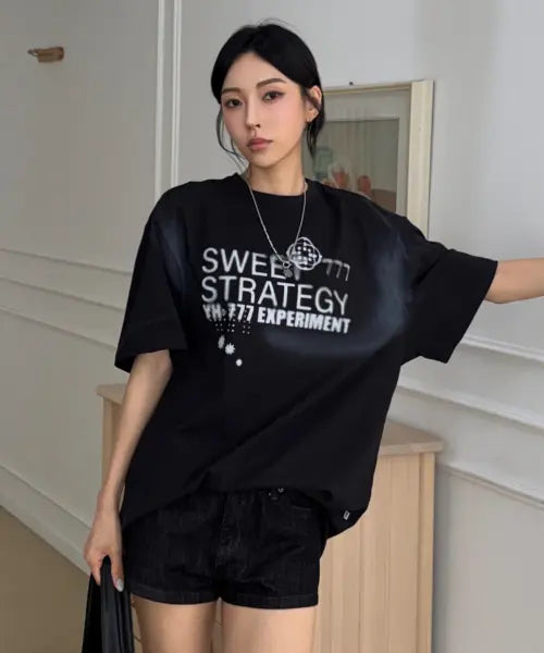 [YOUHEE] SWEET GRAPHIC T-SHIRTS_BLACK
