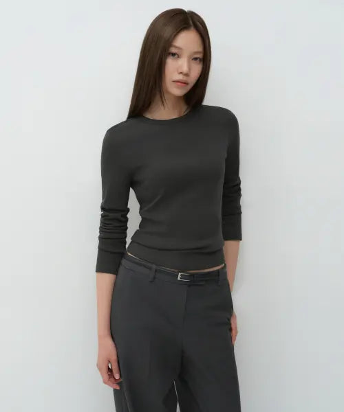 [MUSINSA STANDARD WOMAN] WOMENS SLIM CREW NECK LONG SLEEVE T-SHIRT [CHARCOAL GREY] / 우먼즈 슬림 크루 넥 긴소매 티셔츠 [차콜 그레이]