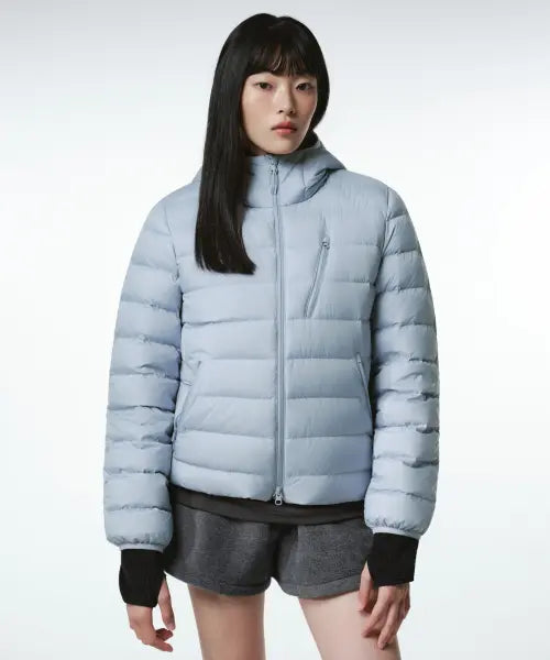[MUSINSA STANDARD WOMAN] WOMENS CITY LEISURE HOODED LIGHT DOWN JACKET [BLUE GREY] / [시티 레저] 우먼즈 후디드 라이트 다운 재킷 [블루 그레이]