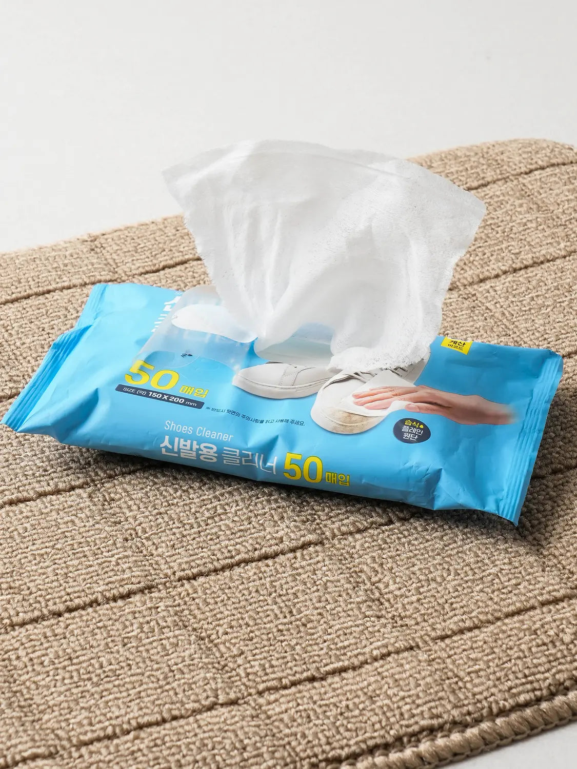 [DAISO] Shoe Cleaner Wipes (15 x 20 cm, 50 sheets) / 슈즈 클리너 15 X 20 cm 50매입