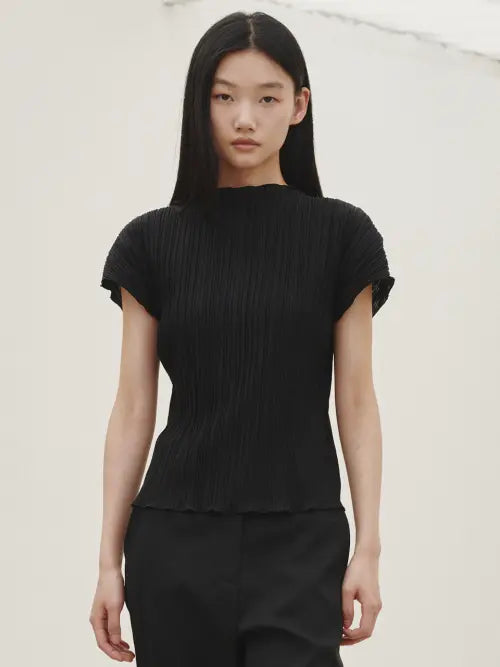 [NOUVE] Pleated Mock Neck T-shirt - Black / 플리츠 모크넥 티셔츠 - 블랙 / Pleated Mock Neck T-shirt - Black