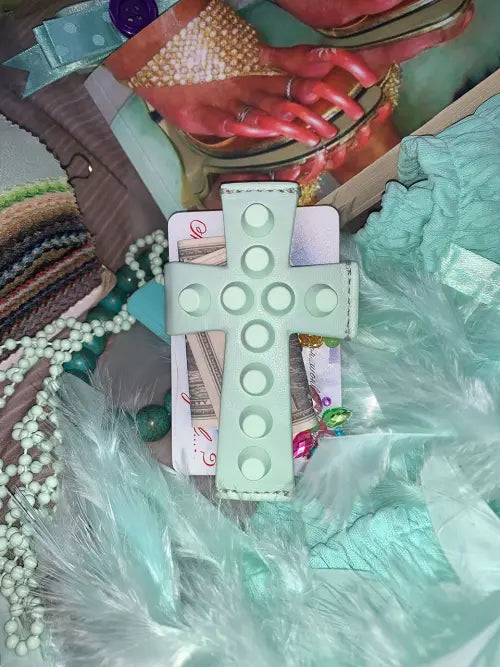 [SCULPTOR] Cross Stud Strap Wallet Mint