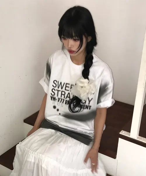 [YOUHEE] SWEET GRAPHIC T-SHIRTS_WHITE
