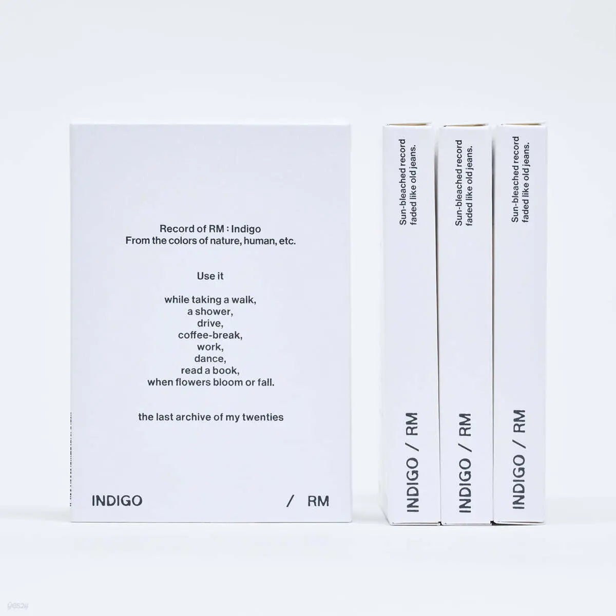 [Weverse Albums ver.] RM - Indigo (Postcard Edition - Weverse Albums ver.) / RM (방탄소년단) - Indigo [Postcard Edition (Weverse Albums ver.)]