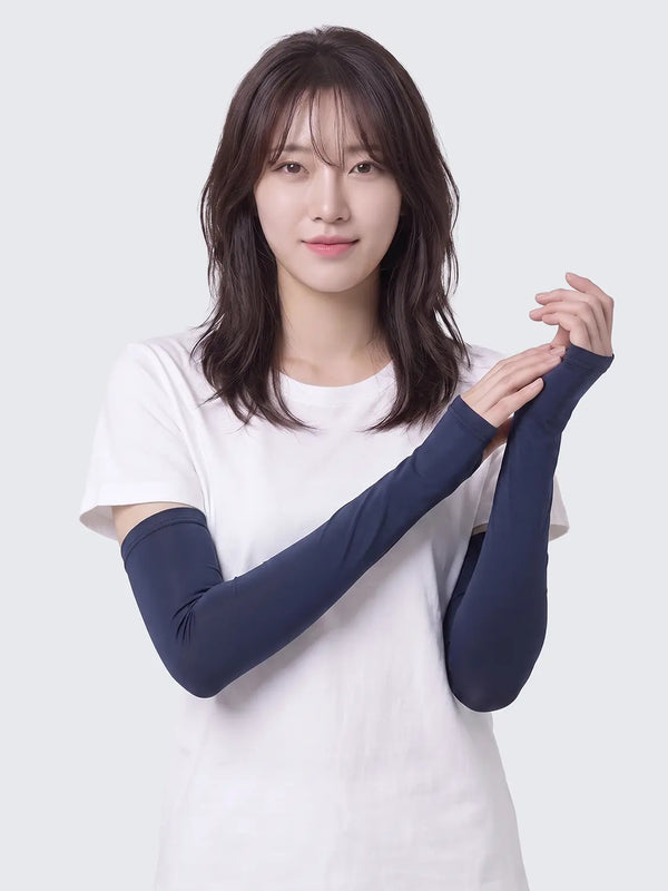 [DAISO] Unisex Aqua-X Fingerless Cooling Arm Sleeves - Black (Up to 97% UV Protection) / [UV 최대 97% 차단] 공용 아쿠아엑스 손가락 쿨 토시 블랙