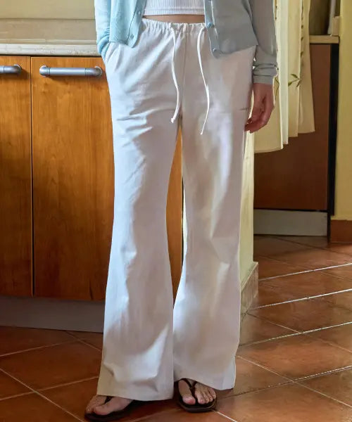[WEDNESDAYOASISFORWOMEN] Semi High Waist Bootcut Pants_IVORY(WB6PT17) / 세미 하이웨이스트 부츠컷 팬츠_IVORY(WB6PT17)