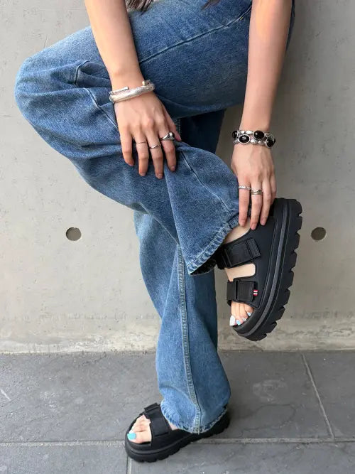 [HUNTER] WOMEN'S Light Algafoam Webbing Platform Sandals - Black HEWK401FDZBLK / [WOMEN] 라이트 알개폼 웨빙 플랫폼 샌들 - 블랙 HEWK401FDZBLK