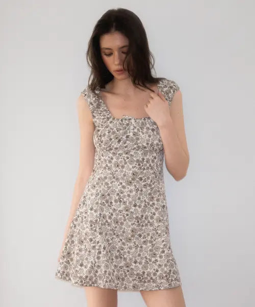 [ROSEFRANTZ] Vintage Flower Shirring Dress [Ivory]