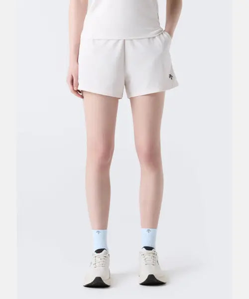 [DESCENTE] Women's Running Lightweight 4-inch Shorts - Ivory / 우먼스 러닝 경량 4인치 쇼츠 아이보리 SR122RHP32