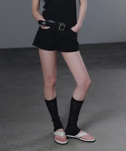 [GROWHIDE] Bdin Rivet Low Short Pants_Black / 브딘 리벳 로우 숏 팬츠_블랙