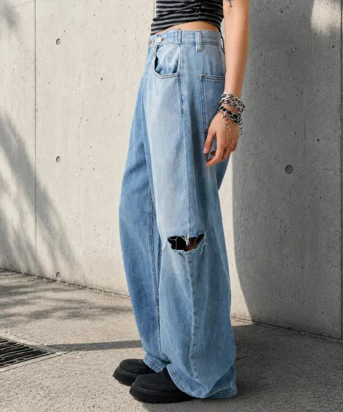 [UNKNOWN PLANET] Summer Breath Custom One Tuck Damage Denim Pants Light Blue / 서머 브레스 커스텀 원턱 데미지 데님 팬츠 연청