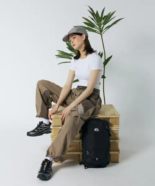 [SANRO] [Unisex] S-Tex Panel Hiking Pants - Brown / [UNISEX] S-TEX 패널 하이킹 팬츠 - 브라운