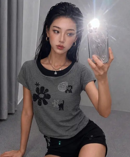 [LMR] Motif Embroidery Stripe Layered T-Shirt (Short/Long Sleeve) BLACK / 모티프 자수 스트라이프 레이어드 티셔츠(반팔/긴팔) BLACK